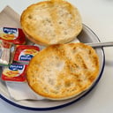 Foto de Entero Mantequilla y mermelada