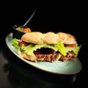 Foto de Baguette de albondigas.