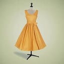 Foto de Vestido largo color amarillo 