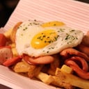 Foto de Salchipapa Clásica