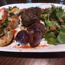 Foto de OJO DE BIFE A LA MANTECA DE ROMERO CON PAPAS ESPAÑOLAS