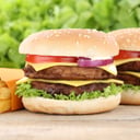 Foto de HAMBURGUESA DOBLE CON QUESO Y PAPAS
