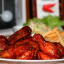 Foto de ALITAS A LA BBQ CON PAPAS