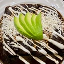 Foto de Enmoladas rellenas de plátano macho