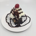 Foto de Brownie con almendras y helado