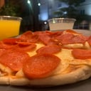 Foto de PIZZA DE QUESO Y PEPPERONI