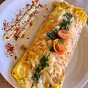 Foto de Omelette con queso y guarnición 