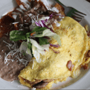 Foto de Omelette con frijoles + chilaquiles