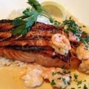 Foto de Salmon en salsa con camaron