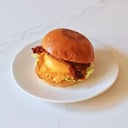 Foto de HAMBURGUESA CASERA CON HUEVO