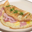 Foto de OMELET DE JAMON Y MUZZARELLA (INCLUYE GUARNICION DE FRITAS O ENSALADA )