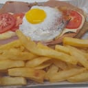 Foto de MILANESA DE LA CASA CON GUARNICION