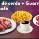 Foto de costilla de cerdo con guarnición postre o café