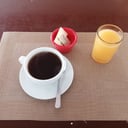 Foto de PAQUETE CAFE-JUGO