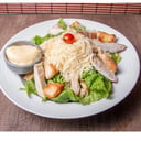 Foto de Ensalada cesar con pollo.