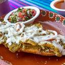 Foto de Molletes de chilaquiles.