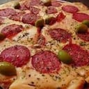 Foto de Pizza Calabresa Chica (1/2 Pizza)