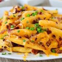 Foto de Papas Fritas con Queso Cheddar y Tocineta