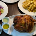 Foto de Pollo Entero Asado al Estilo Dra’kes!