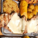 Foto de *LOMO DE CERDO GRATINADO                                                 