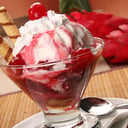 Foto de COPA DE HELADO CON FRUTOS ROJOS 