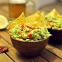 Foto de TOTOPOS CON GUACAMOLE