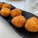 Foto de CROQUETAS CASERAS DE GAMBA 