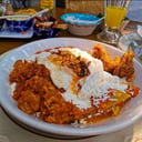 Foto de Chilaquiles Especiales - 929 kcal