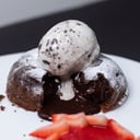 Foto de 2 VOLCÁN DE CHOCOLATE + 1 GELATO O SORBET A ELECCIÓN