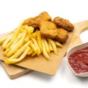Foto de Patitas de pollo con papas fritas y gaseosa