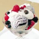 Foto de Copa helada de crema con frutos rojos 