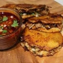 Foto de Gordita de birria