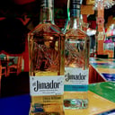 Foto de EL JIMADOR " BLANCO - REPOSADO"