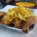 Foto de Pollo al Horno con Papas fritas