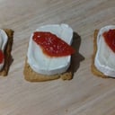 Foto de Canapés queso fresco y mermelada