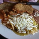 Foto de ESPECIALES VERDES, ROJOS O MEXICANOS CON RES Ó PECHUGA ASADA