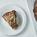 Foto de Porción torta de manzana y nuez          