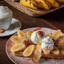 Foto de WAFFLES WITH ARTESANAL CARMEL