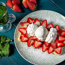 Foto de WAFFLE - STRAWBERRIES AND CREAM