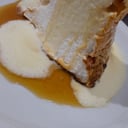 Foto de Isla flotante con crema inglesa