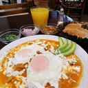 Foto de Chilaquiles Rojos / Red Chilaquiles