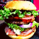 Foto de Hamburguesa clásica doble