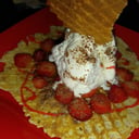 Foto de Waffle con Helado y fruta