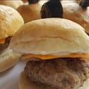 Foto de Mini hamburguesas con queso cheddar