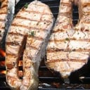 Foto de Pati a la parrilla con guarnición