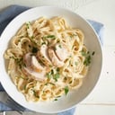 Foto de Pasta Alfredo con pollo