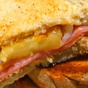 Foto de SANDWICH CALIENTE CON ANANA