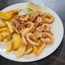 Foto de Calamares fritos con patatas
