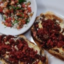 Foto de Molletes con chorizo