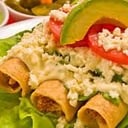 Foto de TACOS DORADOS DE POLLO O CARNE